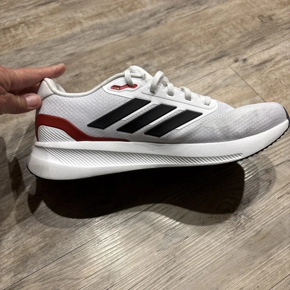 Adidas Men's Run Falcon 5 Sneaker‎ White/Black/Red Size 11 IE0551